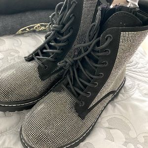 Womens embellished combat boots 8.5 WW